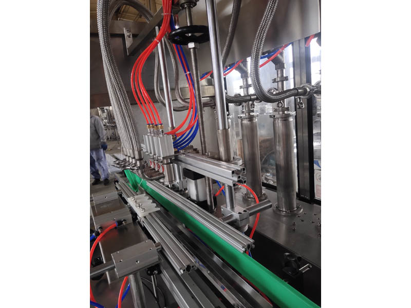 伺服粘稠液体灌装机 伺服粘稠液体灌装机